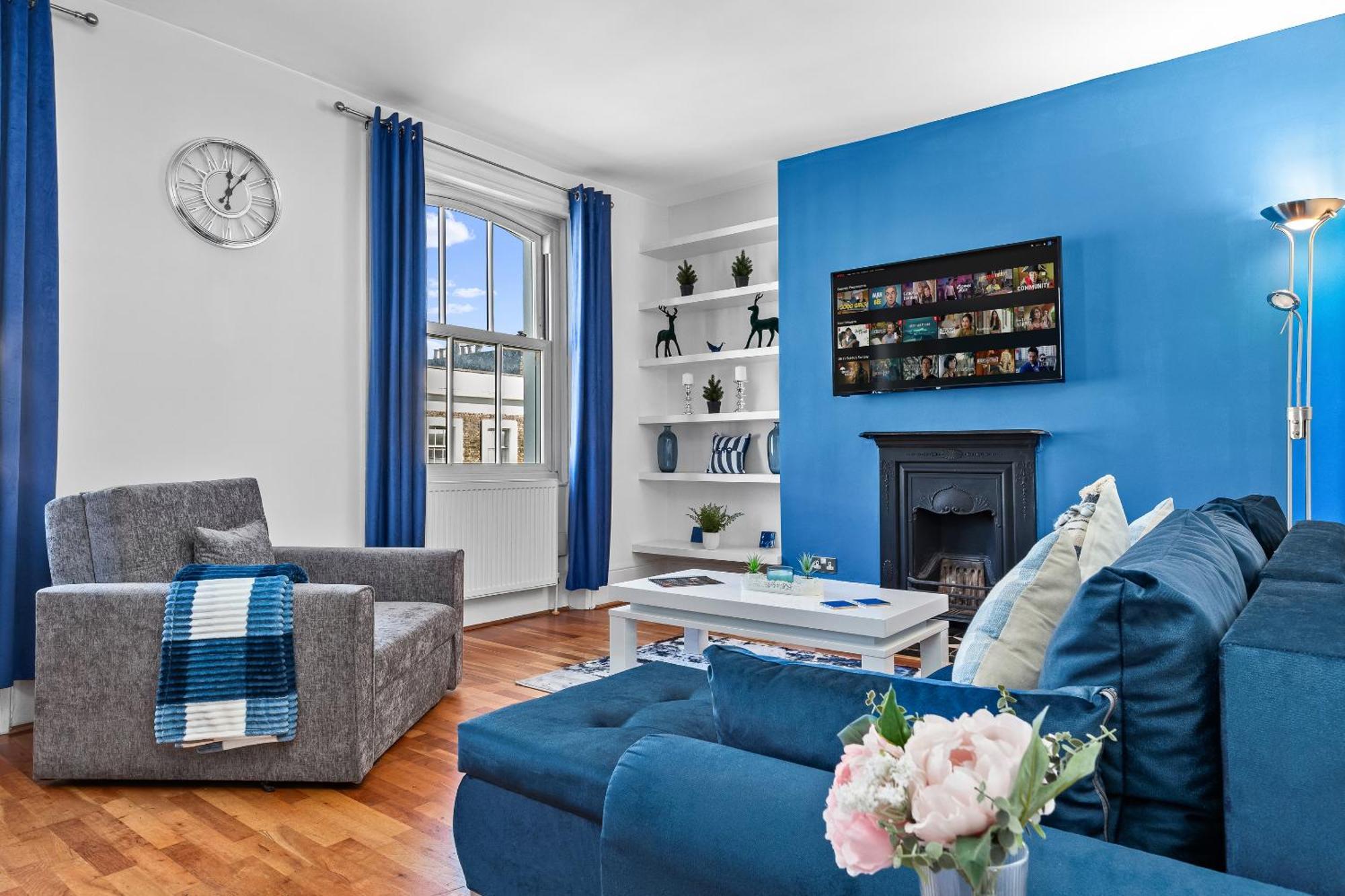 Balcony Blue Theme 1 Bedroom Central London Luxury Flat Near Hyde Park! Accommodates Up To 6! Double Sofa Bed And Next To Station! Dış mekan fotoğraf
