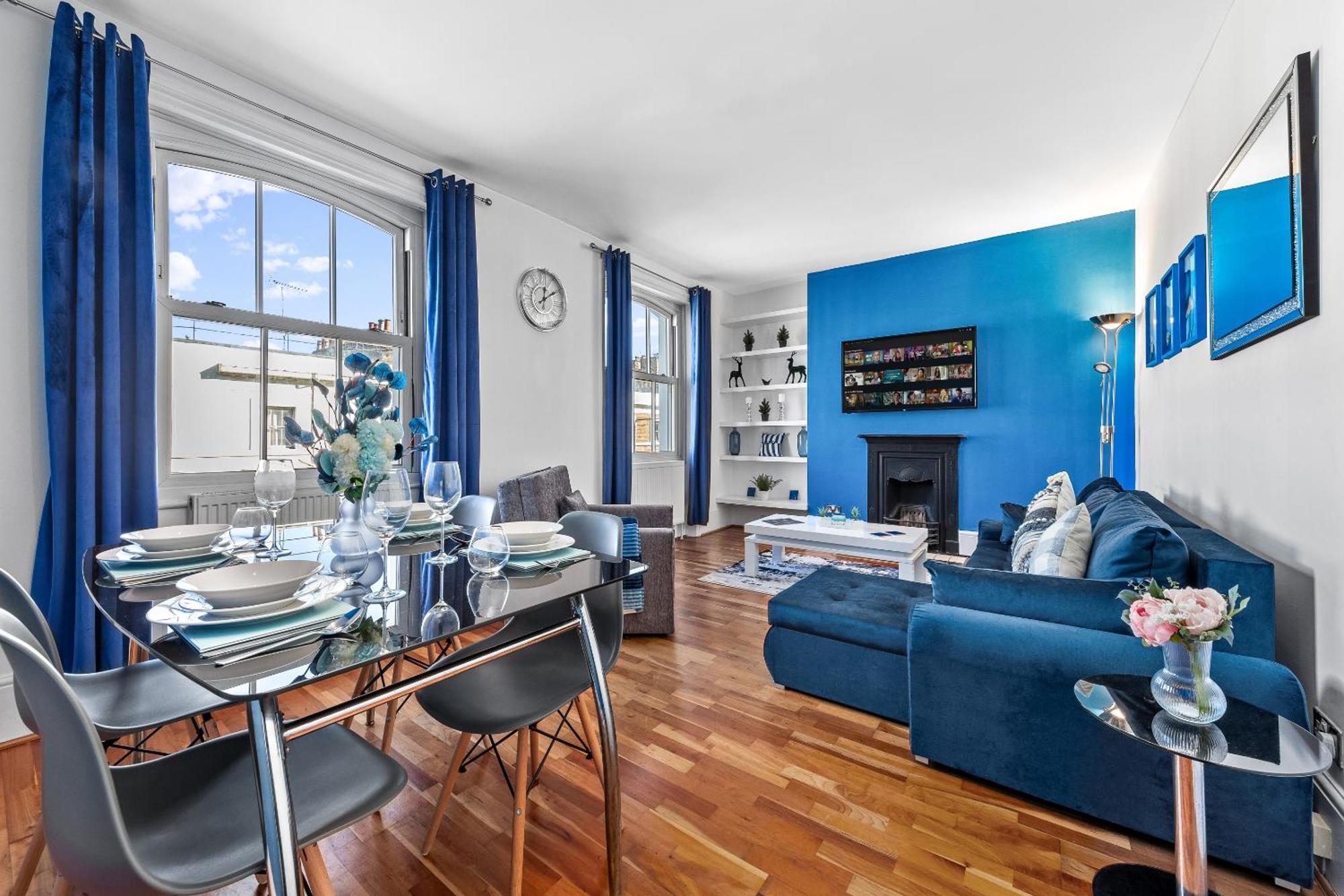 Balcony Blue Theme 1 Bedroom Central London Luxury Flat Near Hyde Park! Accommodates Up To 6! Double Sofa Bed And Next To Station! Dış mekan fotoğraf
