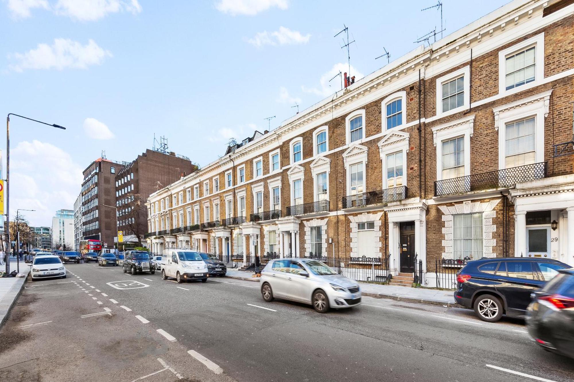 Balcony Blue Theme 1 Bedroom Central London Luxury Flat Near Hyde Park! Accommodates Up To 6! Double Sofa Bed And Next To Station! Dış mekan fotoğraf