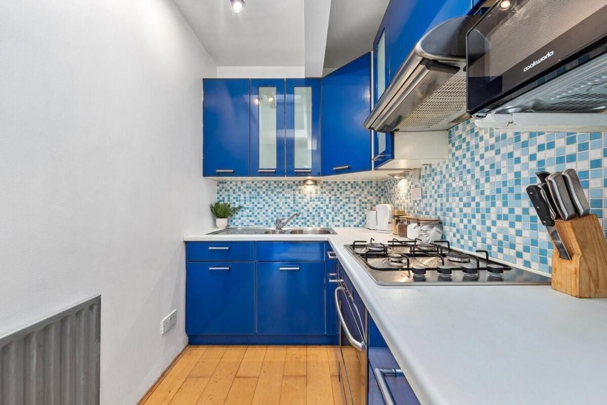 Balcony Blue Theme 1 Bedroom Central London Luxury Flat Near Hyde Park! Accommodates Up To 6! Double Sofa Bed And Next To Station! Dış mekan fotoğraf