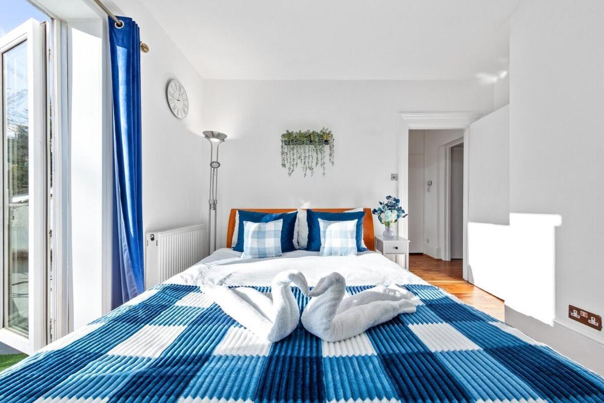 Balcony Blue Theme 1 Bedroom Central London Luxury Flat Near Hyde Park! Accommodates Up To 6! Double Sofa Bed And Next To Station! Dış mekan fotoğraf